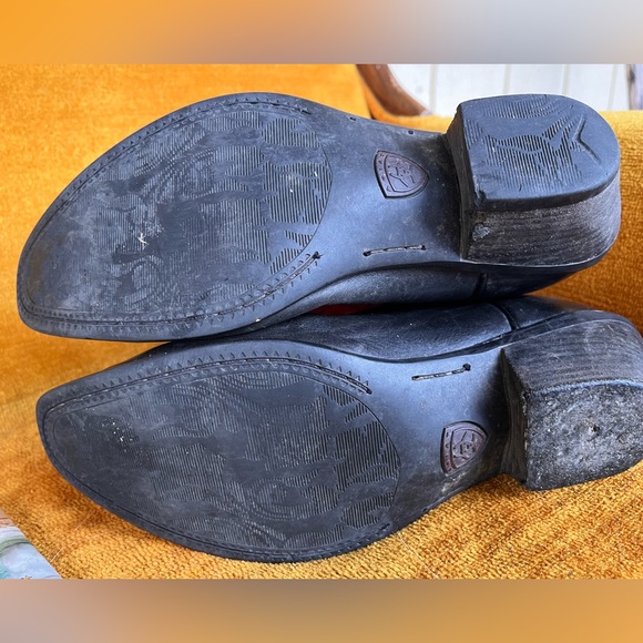 Ariat Cowboy Boots, ladies size 9, black & red - Picture 2 of 4